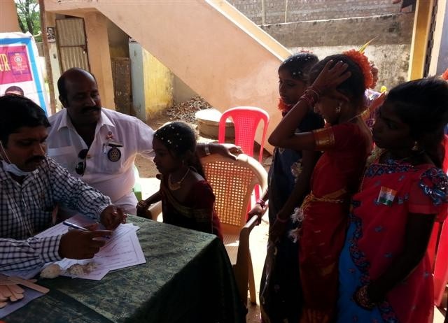 15-Aug-2014-Dental Camp-10