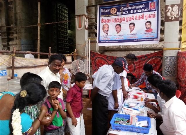 25-Aug-2014-Free First Aid Camp @ Veeraraghavar Temple-Tiruvallur-4