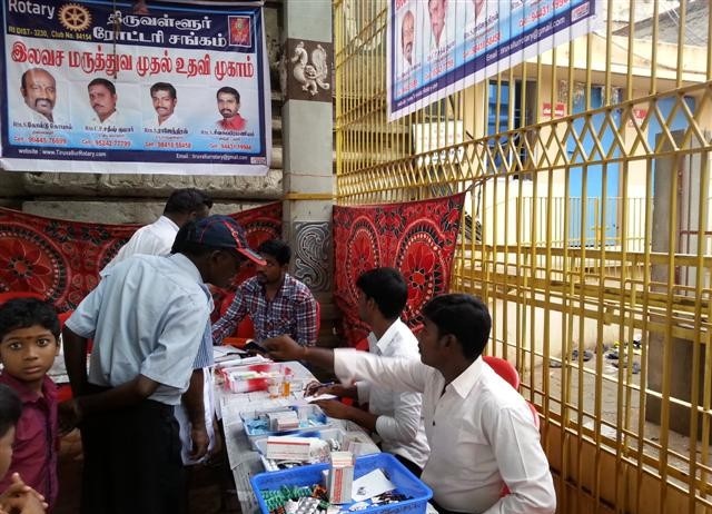 25-Aug-2014-Free First Aid Camp @ Veeraraghavar Temple-Tiruvallur-5