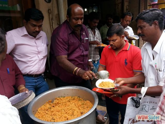 16-Sep-2014-President Bday Celeb Briyani Distribution-13