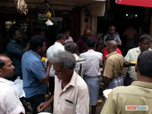 16-Sep-2014-President Bday Celeb Briyani Distribution-28